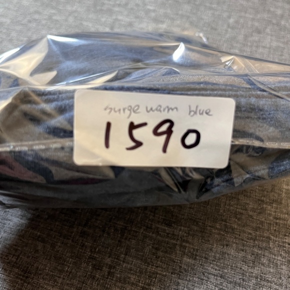 Lululemon Surge Warm Half Zip Long Sleeve Shirt - Men's Size S - Blue - Picture 12 of 12